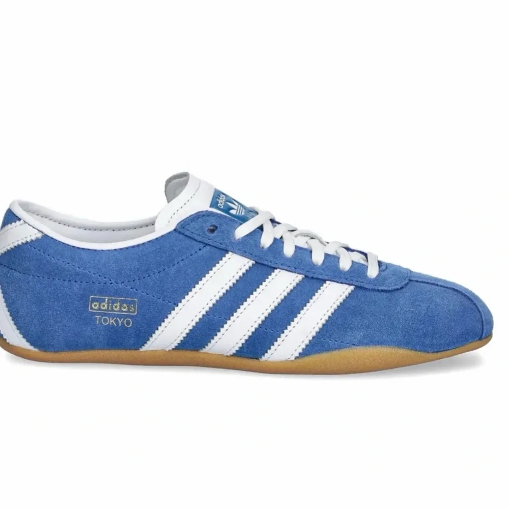adidas Tokyo Suede Sneakers in Blue and White, EUC, Sz 8.5